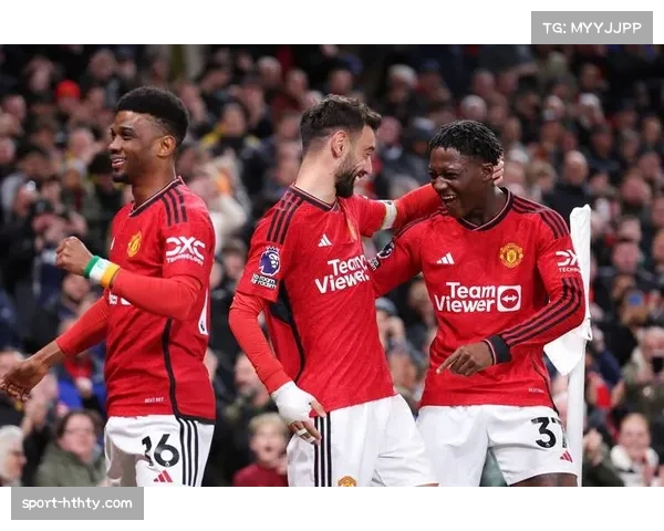 从冲突到绝杀：埃弗顿内讧罚下一人后如何客场掀翻曼联