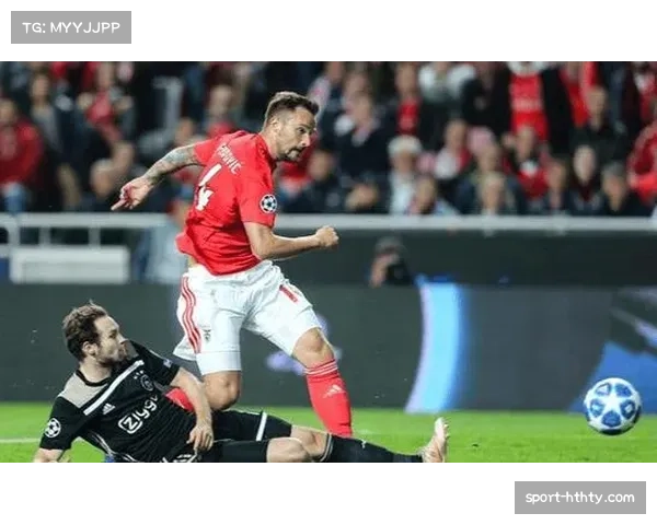 勒沃库森9胜1平积28分领跑,场均失球0.7联赛最佳 勒沃库森9胜1平积28分领跑,场均失球0.7联赛最佳